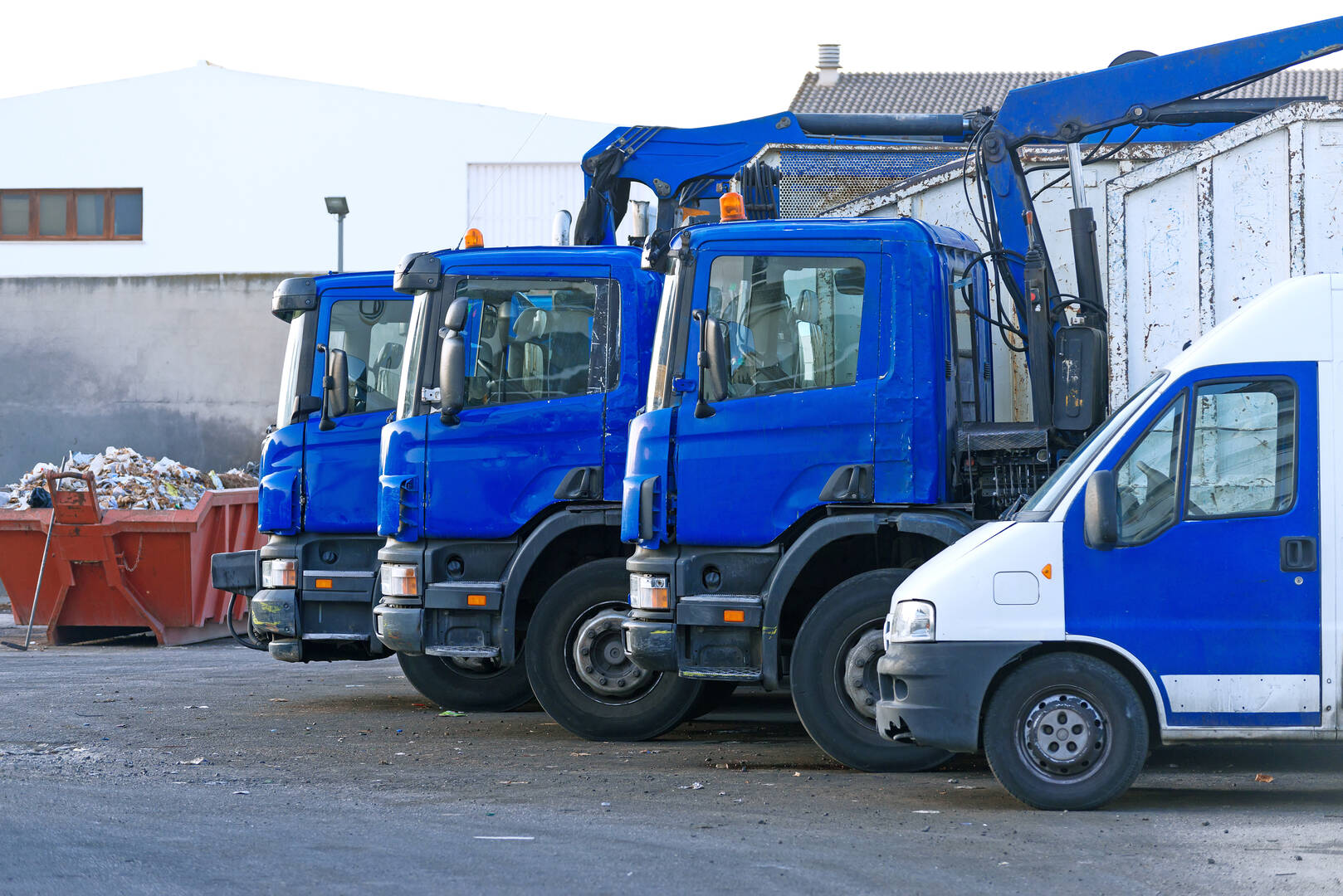 Radcliffe Transport & Storage Pty Ltd logo
