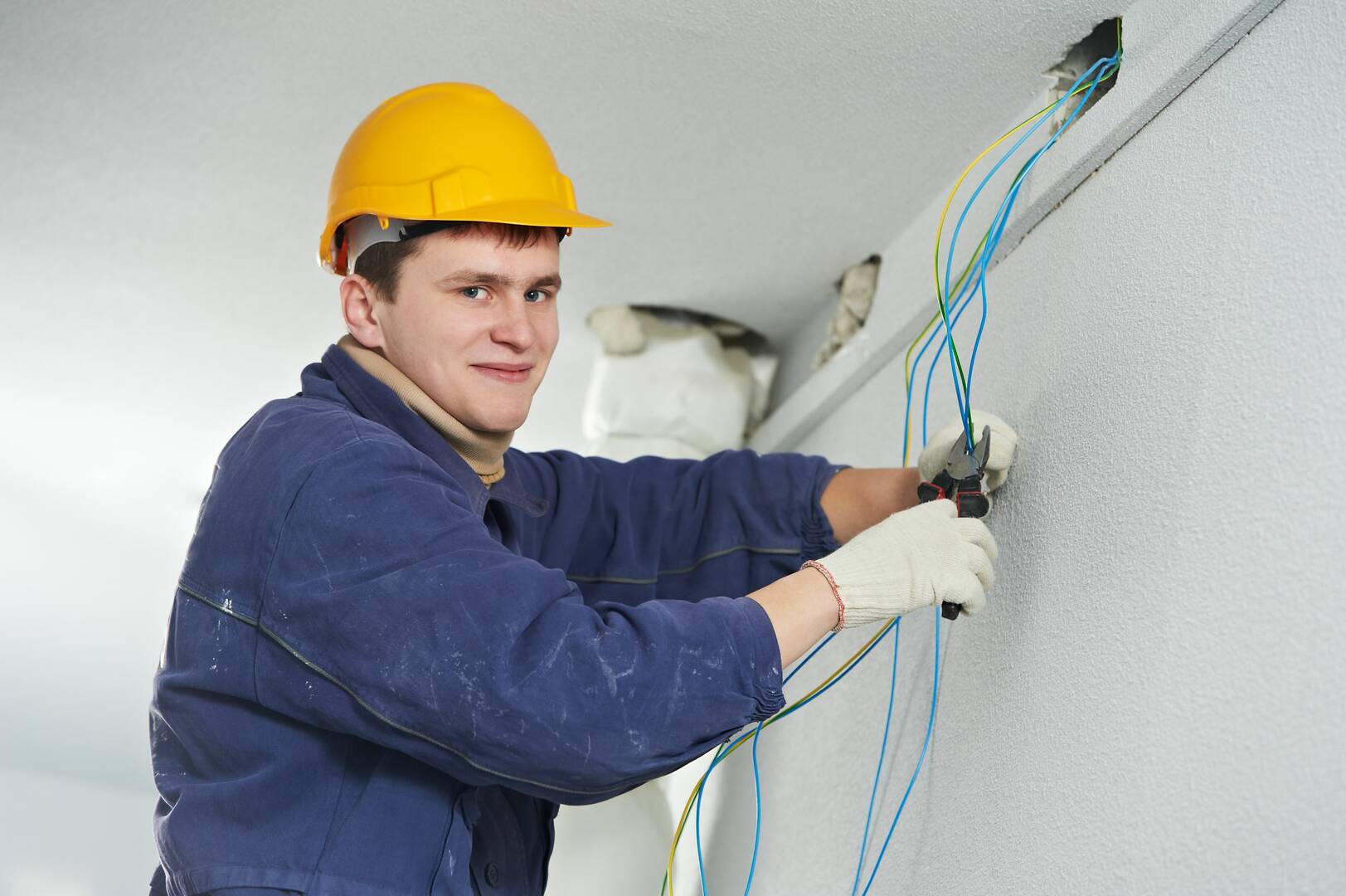 John E Mc Leod Electrical Contracting logo